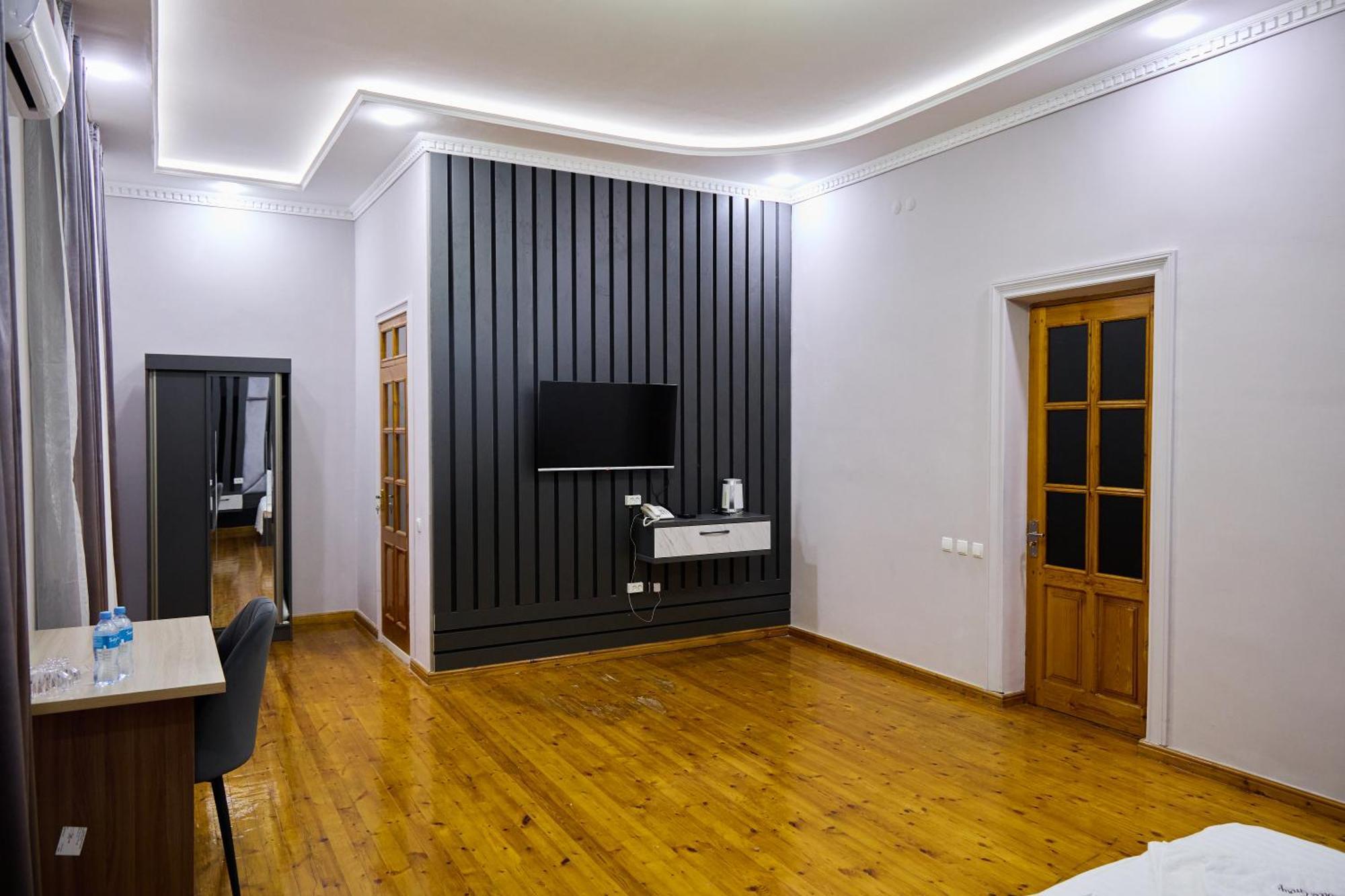 Art Garden Hotel Tashkent Phòng bức ảnh