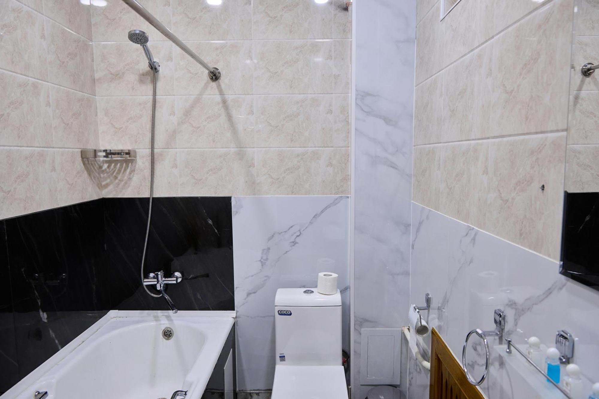 Art Garden Hotel Tashkent Phòng bức ảnh