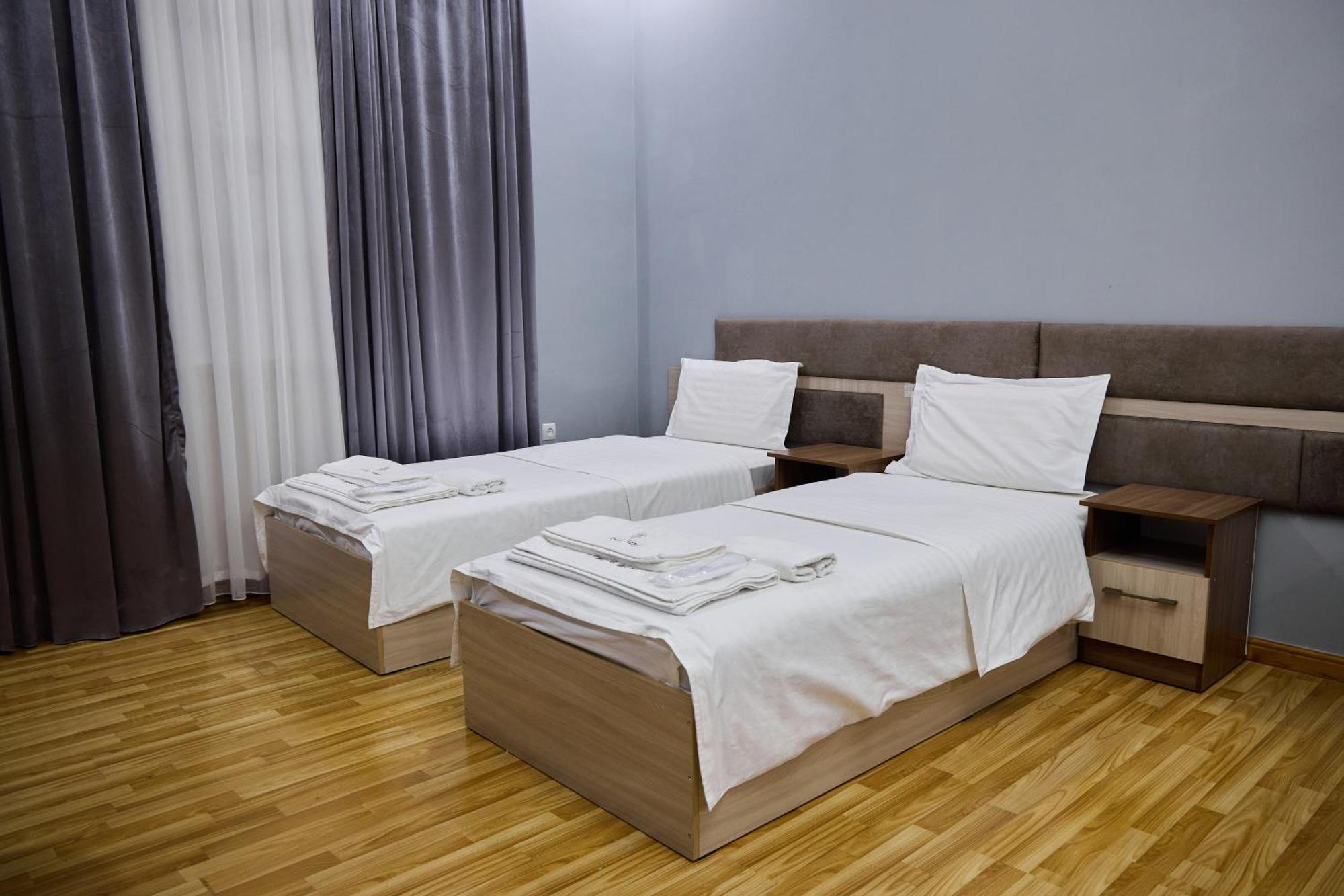 Art Garden Hotel Tashkent Ngoại thất bức ảnh