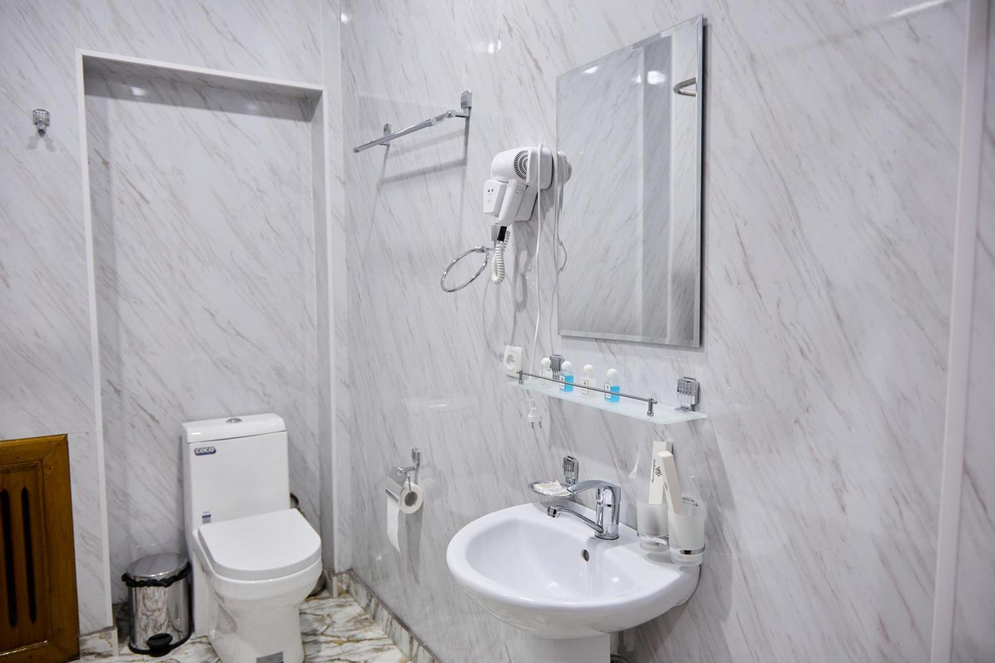 Art Garden Hotel Tashkent Ngoại thất bức ảnh